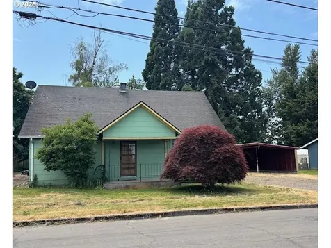 600 Whittier Street Silverton OR 97381