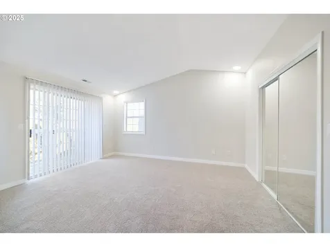 2316 NE 160th Loop Vancouver WA 98684
