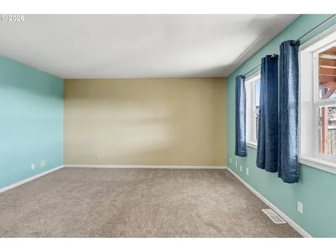2415 SW Oakwood Drive Dallas OR 97338