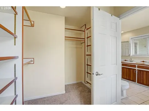 2415 SW Oakwood Drive Dallas OR 97338