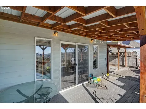 2415 SW Oakwood Drive Dallas OR 97338