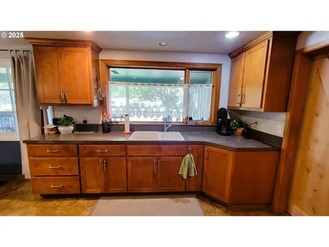 660 Chase Street Eugene OR 97402