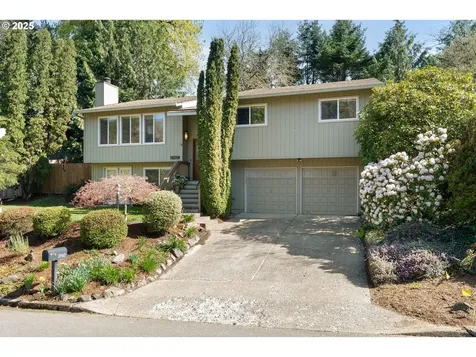 2962 SW Stanley Court Portland OR 97219
