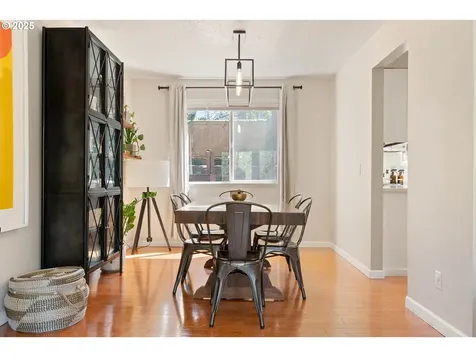 2962 SW Stanley Court Portland OR 97219