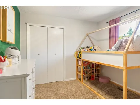 2962 SW Stanley Court Portland OR 97219