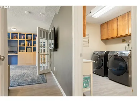 2962 SW Stanley Court Portland OR 97219