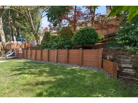2962 SW Stanley Court Portland OR 97219