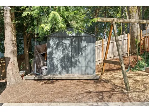 2962 SW Stanley Court Portland OR 97219