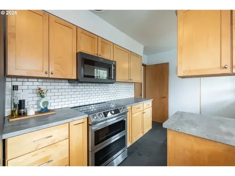 901 NE 153rd Avenue Portland OR 97230