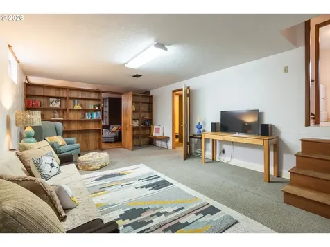 901 NE 153rd Avenue Portland OR 97230