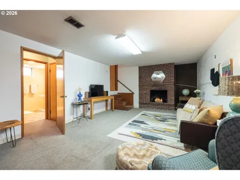 901 NE 153rd Avenue Portland OR 97230