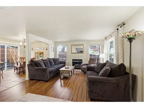 87973 Sherwood Street Veneta OR 97487