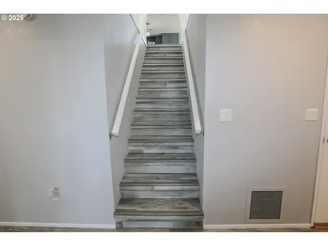 1781 NE Beulah Drive Roseburg OR 97470