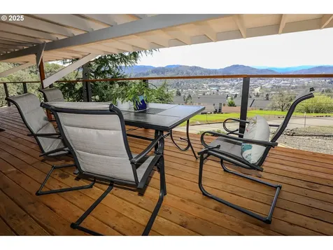 1781 NE Beulah Drive Roseburg OR 97470