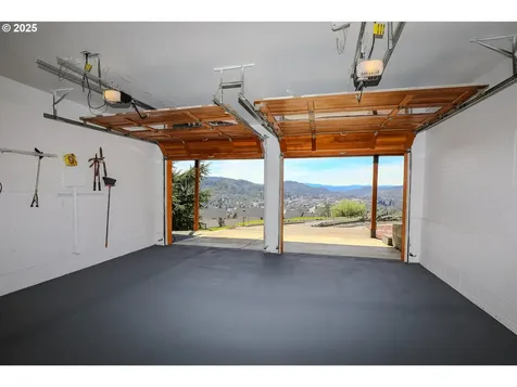 1781 NE Beulah Drive Roseburg OR 97470