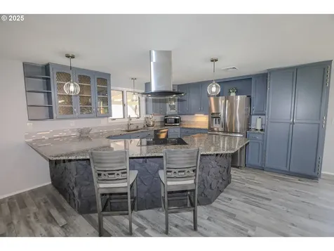 1781 NE Beulah Drive Roseburg OR 97470