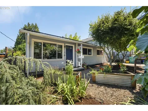 9144 N Chase Avenue Portland OR 97217