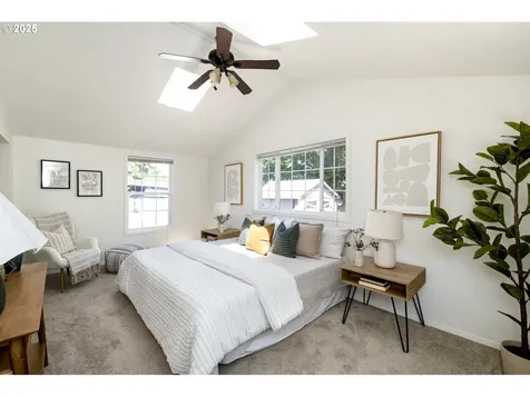 9144 N Chase Avenue Portland OR 97217