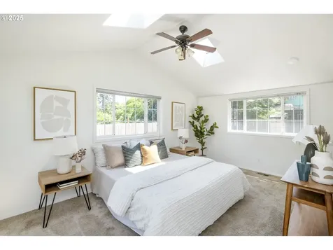 9144 N Chase Avenue Portland OR 97217