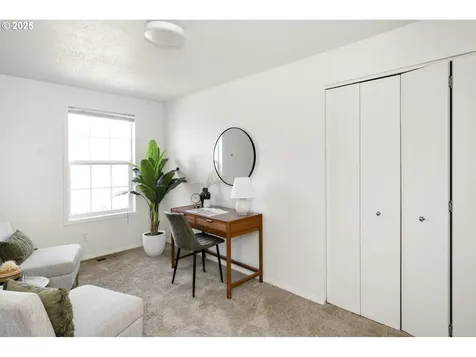 9144 N Chase Avenue Portland OR 97217