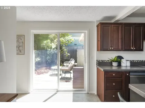 9144 N Chase Avenue Portland OR 97217