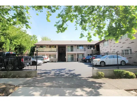 2026 NE Clackamas Street Portland OR 97232