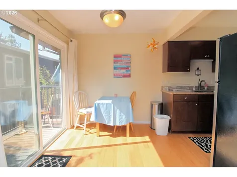 2026 NE Clackamas Street Portland OR 97232