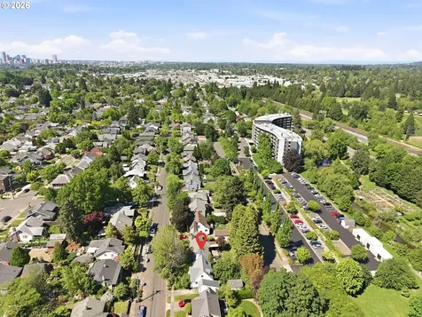 6704 SE 22nd Avenue Portland OR 97202