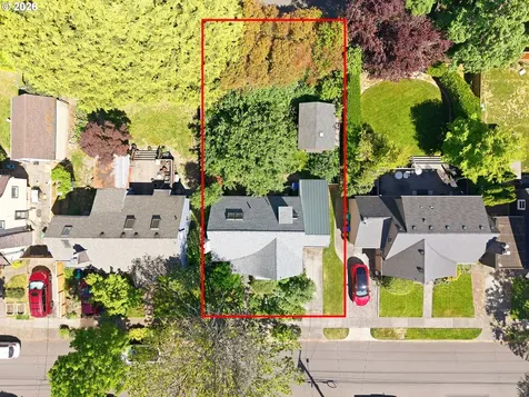 6704 SE 22nd Avenue Portland OR 97202