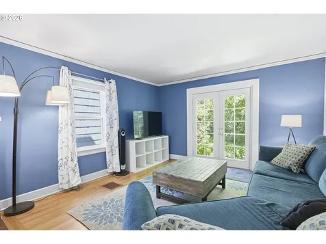 6704 SE 22nd Avenue Portland OR 97202