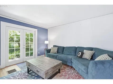 6704 SE 22nd Avenue Portland OR 97202