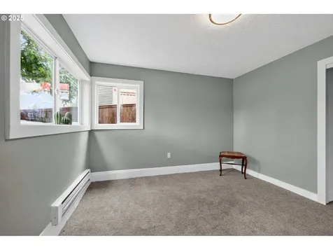 10026 SE Insley Street Portland OR 97266