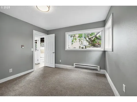 10026 SE Insley Street Portland OR 97266