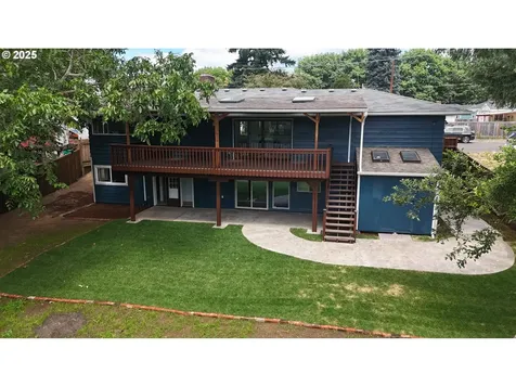 10026 SE Insley Street Portland OR 97266