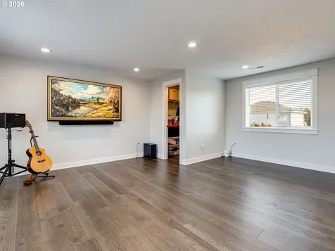 8703 NE 156th Avenue Vancouver WA 98682