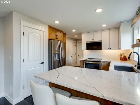 8703 NE 156th Avenue Vancouver WA 98682