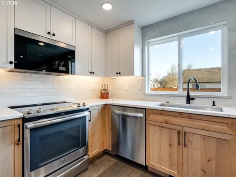 8703 NE 156th Avenue Vancouver WA 98682