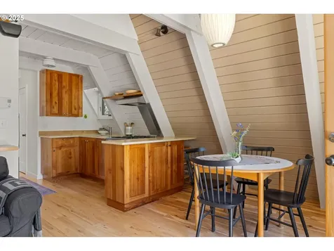 75054 E Cold Springs Road Rhododendron OR 97049