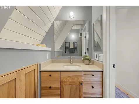 75054 E Cold Springs Road Rhododendron OR 97049