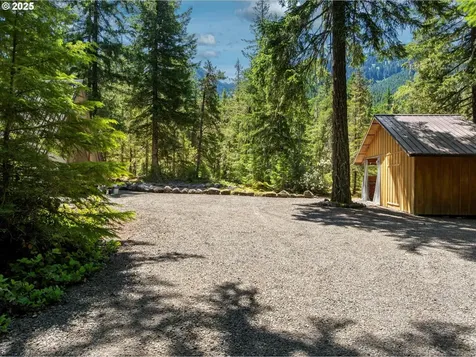 75054 E Cold Springs Road Rhododendron OR 97049