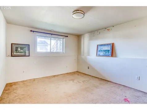 1424 SE 3rd Street Lincoln City OR 97367