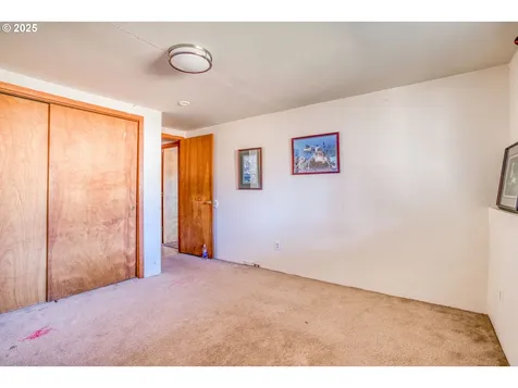 1424 SE 3rd Street Lincoln City OR 97367