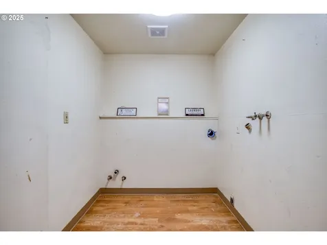1424 SE 3rd Street Lincoln City OR 97367