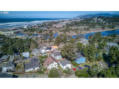 1424 SE 3rd Street Lincoln City OR 97367