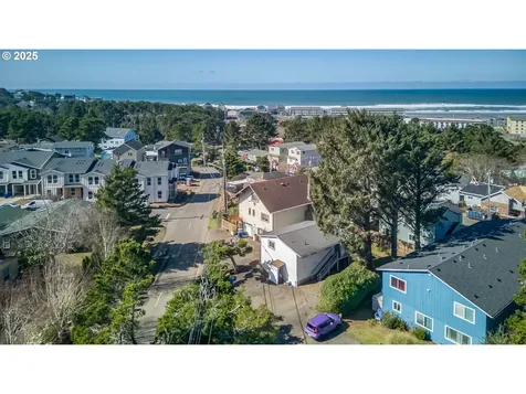 1424 SE 3rd Street Lincoln City OR 97367