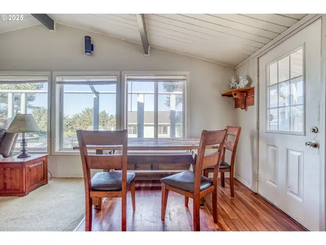 1424 SE 3rd Street Lincoln City OR 97367