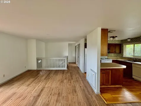 1169 Washington Avenue Coos Bay OR 97420