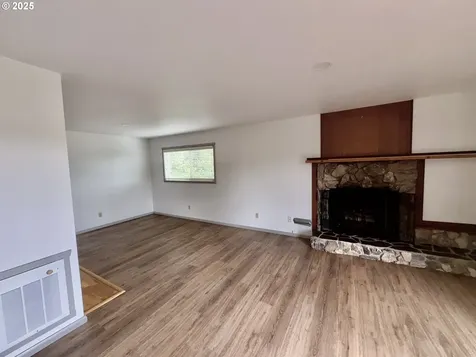 1169 Washington Avenue Coos Bay OR 97420