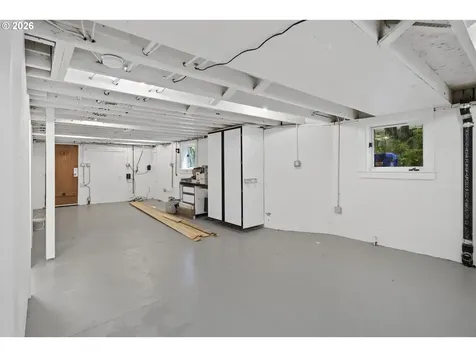 2467 NW Savier Street Portland OR 97210