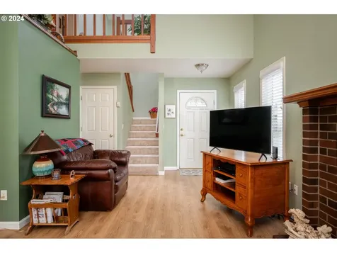 14871 NE Graham Street Portland OR 97230